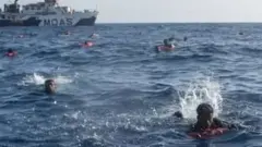 প্রতি বছর বিপদজনকভাবে সাগর পাড়ি দিয়ে ইউরোপ যাওয়ার সময় পানিতে ডুবে মারা যাচ্ছে বহু মানুষ