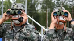 चीनी सैनिक