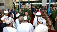 ပေးပိုးတောင်းဆိုတဲ့ စာရင်းတွေနဲ့အတူ ကော်မတီက အဲဒီလိုပိတ်ထားတာတွေကို အမြန်ဆုံးပြန်လည် ဖွင့်လှစ်ပေးဖို့ဆိုတဲ့ စာကိုပါထည့်သွင်းတောင်းဆိုထားတယ်