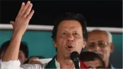 ইমরান খান