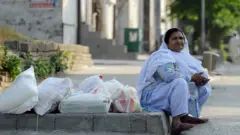 خاتون، بجٹ