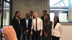 Barattoota afur nyaata madaalawaa oomishan