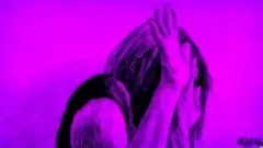 لڑکی، تشدد