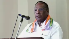 புதுச்சேரி முதலமைச்சர் நாராணயசாமி