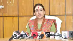 रेखा आर्य