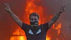 પ્રદર્શનકારી