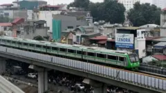 Một đoạn đường trong nội thành Hà Nội