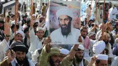 سال ۲۰۱۱ بعد از کشته شدن اسامه بن‎لادن در پاکستان راهپیمایی ضد آمریکایی برگزار شد