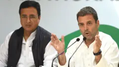सुरजेवाला और राहुल गांधी