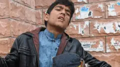 حملے میں زخمی ہونے والا ایک نوجوان
