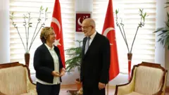 Ayşe Sayın ve Temel KAramollaoğlu