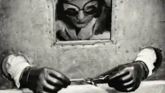 rukavice naučnica sa naočarima