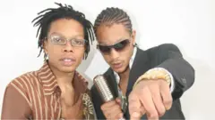 Christian Longomba (kushoto) na Lovy Longomba