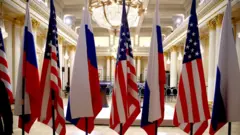 россия сша флаги
