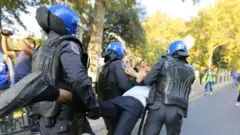 Polis