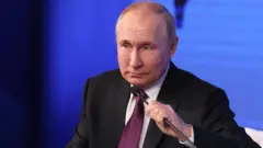 Perezida w'Uburusiya Vladimir Putin yitabiriye inama ku munsi w'ubumwe w'iki gihugu, mu murwa mukuru Moscow