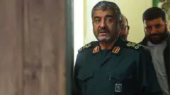 اذعان فرمانده پیشین سپاه به حمله موشکی «اسرائیل» به پایگاه هوایی اصفهان در فروردین ۱۴۰۳