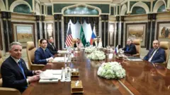 Rubio e Lavrov reunidos na Arábia Saudita