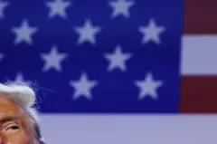 Donald Tramp i američka zastava
