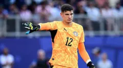 Orlando Gill, de Paraguay, durante el partido de octavos de final de la Copa Mundial de la FIFA 2026 entre Paraguay y Francia en el estadio de Filadelfia, el 4 de julio de 2026, en Filadelfia, Pensilvania.