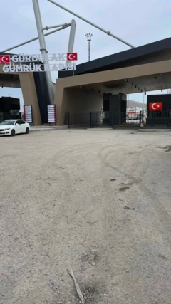 گذرگاه مرزی ایران و ترکیه باز است