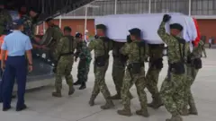 Jumlah prajurit TNI yang meninggal dunia kembali bertambah -  menjadi lima orang - akibat baku tembak dengan TPNPB-OPM.