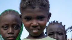 صورة أطفال سودانيين 