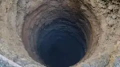 चीन त्यांच्या देशातला सर्वात मोठा खड्डा खणतोय 
