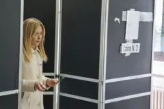 İtalya Başbakanı 23 Mart'ta oy kullandı
