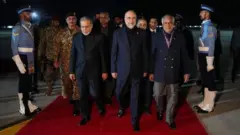 ورود محمدباقر قالیباف و هیئت همراهش به اسلام‌آباد