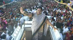 'விருதுநகர் வாக்கு எண்ணிக்கையில் முறைகேடு நடந்துள்ளது' - பிரேமலதா குற்றச்சாட்டின் முழு பின்னணி