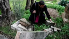 Musenyeri mukuru wa Anglican Hosam Naoum avuga ko "amajambo y’urwanko n’ibikorwa bibi vy’urwanko" biriko biriyongera