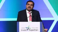 Gautam Adani ameshuka kutoka miongoni mwa watu 10 matajiri zaidi duniani