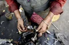 મહિલા મિકેનિક, ઇંદૌર મધ્ય પ્રદેશ, ગાડીઓ અને એંજિન વગેરેનું સમારકામ રિપેરિંગ મરમ્મત, 