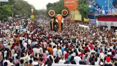 মঙ্গল শোভাযাত্রা বর্তমানে পহেলা বৈশাখ উদযাপনের একটি অত্যাবশ্যকীয় অঙ্গ