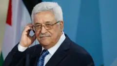 رئيس السلطة الفلسطينية محمود عباس.