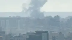 ادامه حملات اسرائیل به بیروت - دود غلیظ در نزدیکی فرودگاه