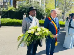 Bashize ingori z'amashurwe ku kibanza c'urwibutso rwa genocide mu muji wa Bruxelles 