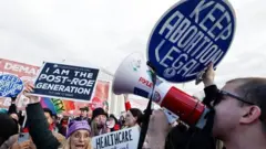 Uavyaji mimba wa dawa sasa uko mbele na katikati katika vita juu ya haki za uavyaji mimba