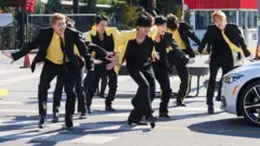 2k கிட்ஸ் : பிடிஎஸ் பாடல்களின் ரசிகர்களாக இருப்பது ஏன்?