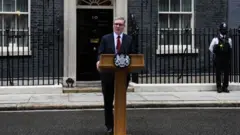 Sir Keir Starmer n'ihu 10 Downing Street