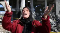 زنی در غزه