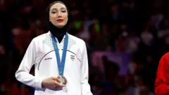 مبینا نعمت‌زاده 