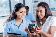 ਖੋਜ ਮੁਤਾਬਕ ਅਗਲੇ ਪੰਜ ਸਾਲਾਂ 'ਚ ਸਾਰੇ ਮੌਜੂਦਾ ਪੇਸ਼ਿਆਂ ਦਾ ਲਗਭਗ ਇੱਕ ਚੌਥਾਈ ਹਿੱਸਾ ਬਦਲ ਜਾਵੇਗਾ