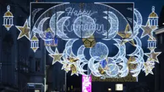 Jalan Coventry di London dihias dengan ornamen Ramadan
