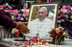 عکس پاپ در کلیسای خانواده مقدس