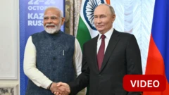 சீனா, துருக்கியை விட இந்தியா மீதே அமெரிக்கா கூடுதல் வரிகளை விதித்துள்ளது.