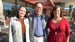 Christy Hartman, Jacqueline Genovese e Bryant Lin, todos da Universidade de Stanford