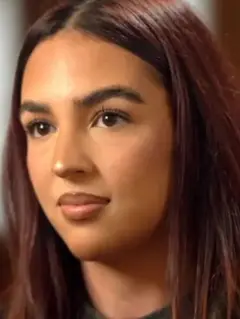 Mulher dando entrevista