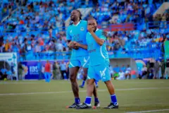 JJ okocha iyo Emanuel Adebayor